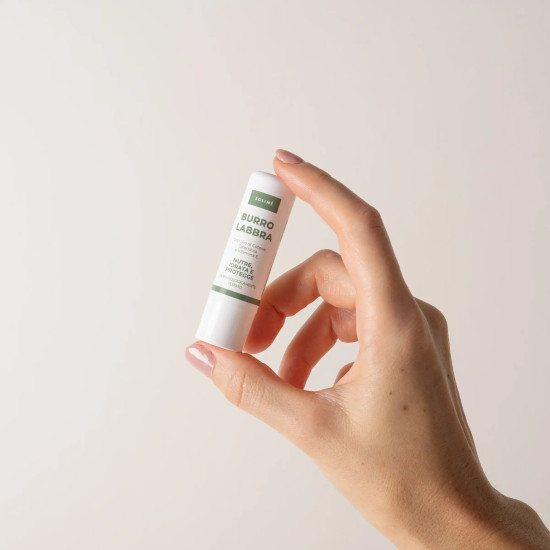 Balzam-lipstick-vitamin-E Lipstick Solime